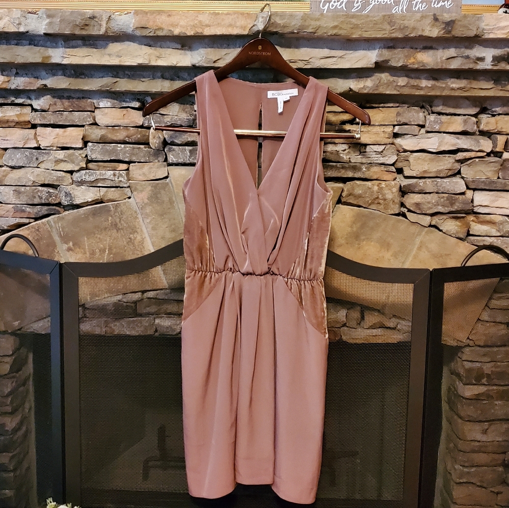 BCBGeneration sleeveless velvet dress